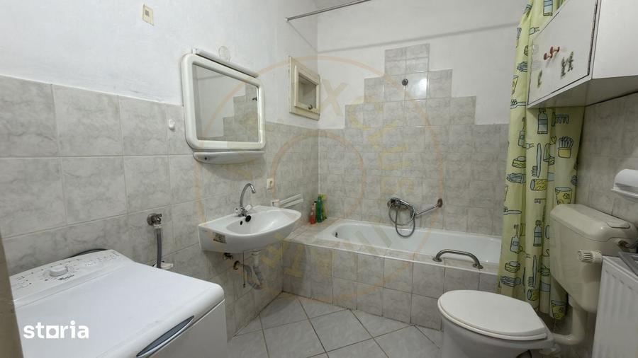 Casa 4 camere, Teren 1955 mp Str. Vezendiului Nr. 366 - Loc. Petresti, - 9