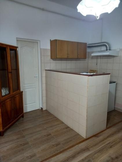 Apartament in curte comuna - 1