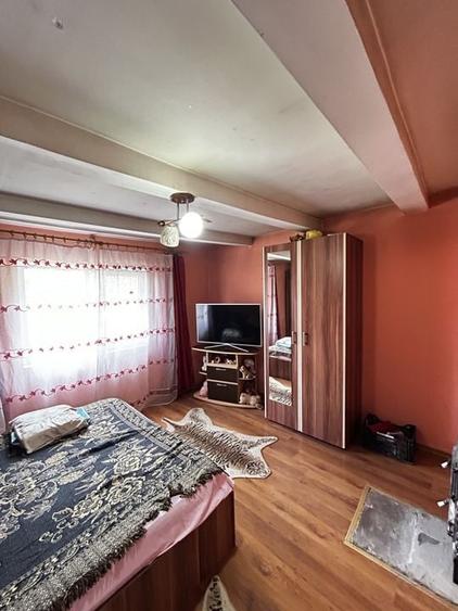 Casa 8 Camere Cu Teren 1500mp In Cermei - 36