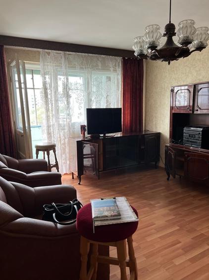 Vânzare apartament 3 camere – zona Vest, Ploiești - 1