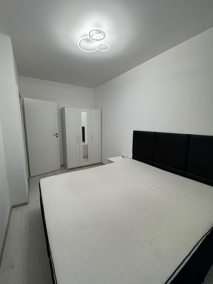Apartament 2 camere langa metrou - 2