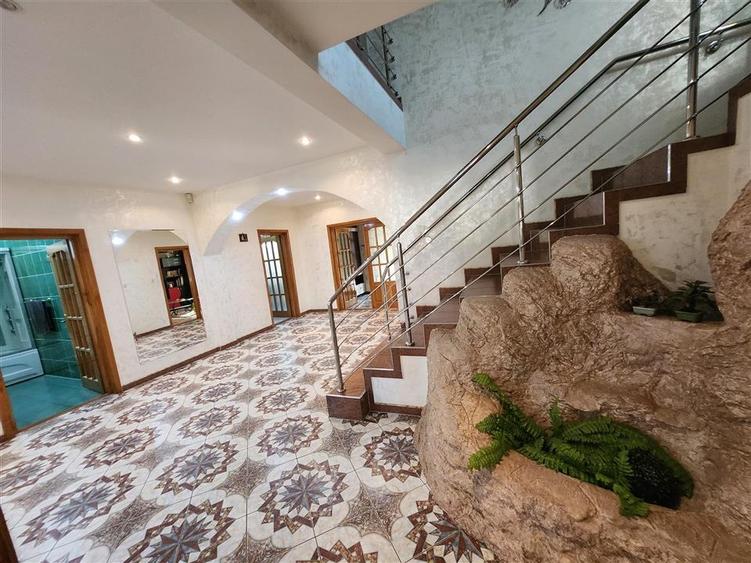 Cladire 600 mp! In Suceava! De vanzare! 0727817187 - 5