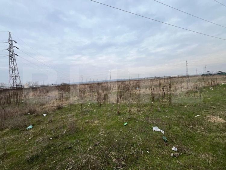 Teren Isalnita, 2022 mp, vizibilitate E70, utilitati in zona - 1