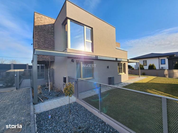 Vila High-End in Miroslava Stil, Lumina si Arhitectura Moderna - 7