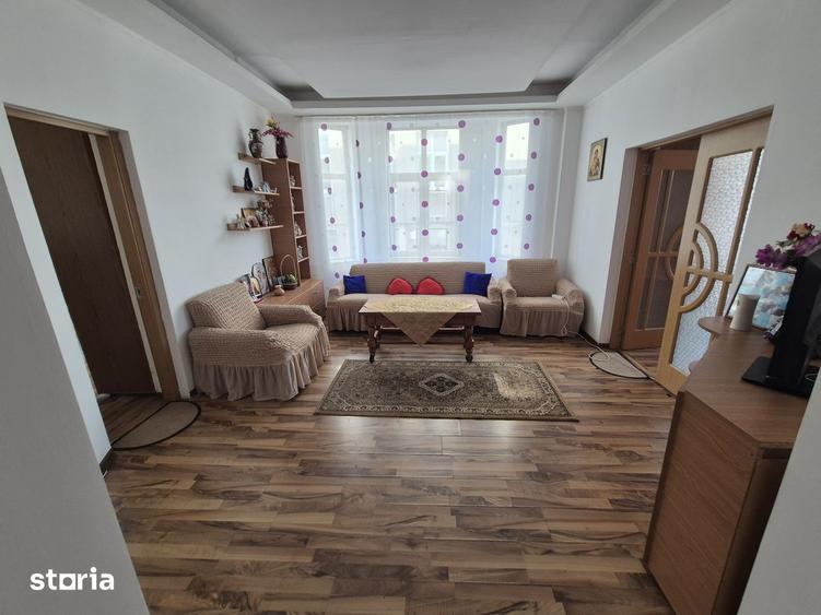 3 camere Piata Unirii vis-a-vis Magazinul Unirii - 3