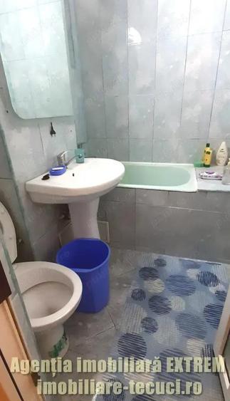 Apartament cu 3 camere, 53 mp, in Tecuci zona Liceului Agricol - 4