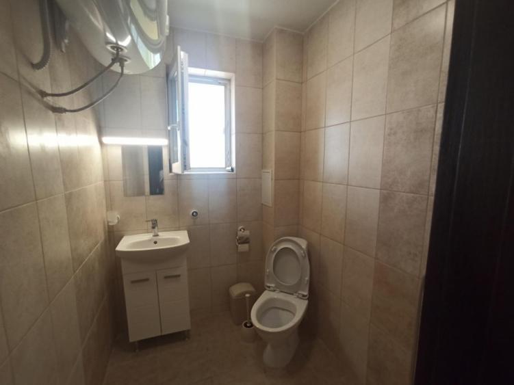 Spre vanzare garsoniera pe Calea Bucuresti - 1