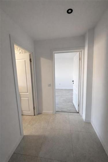 Structura decomandata, renovat, balcon tip loja, Bartolomeu, Brasov - 3