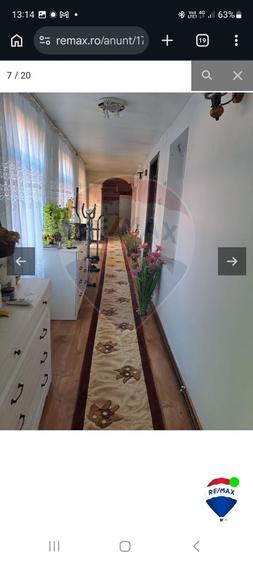Casă cu 4 camere în Central