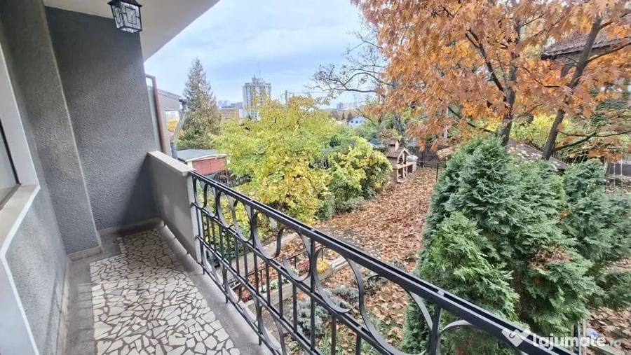 Casă cu 4 camere cu Teren 271 Mp în Central
