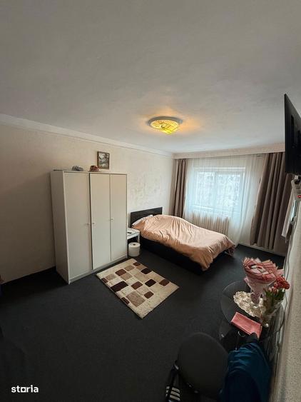 Apartament cu 3 camere decomandat în Păcurari — fotografia 3