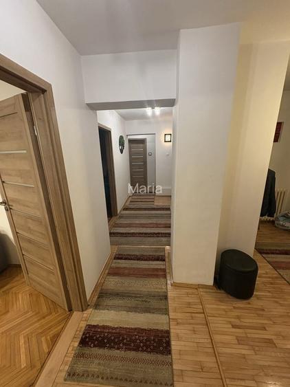Inchiriez apartament 3 camere