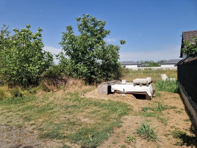 Teren Construcții intravilan de 598 mp, în Domnești