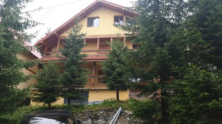 Casă cu 6 camere cu Teren 300 Mp în Rânca