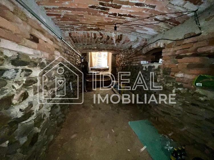 Casă individuală cu 4 camere cu Canalizare în Cârțișoara