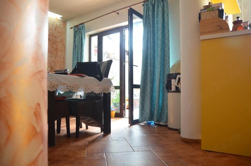 Apartament cu 3 camere decomandat în Central