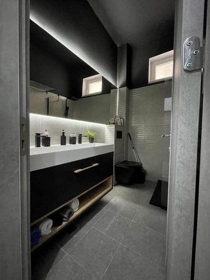 Apartament cu 2 camere, mobilat în Roșu