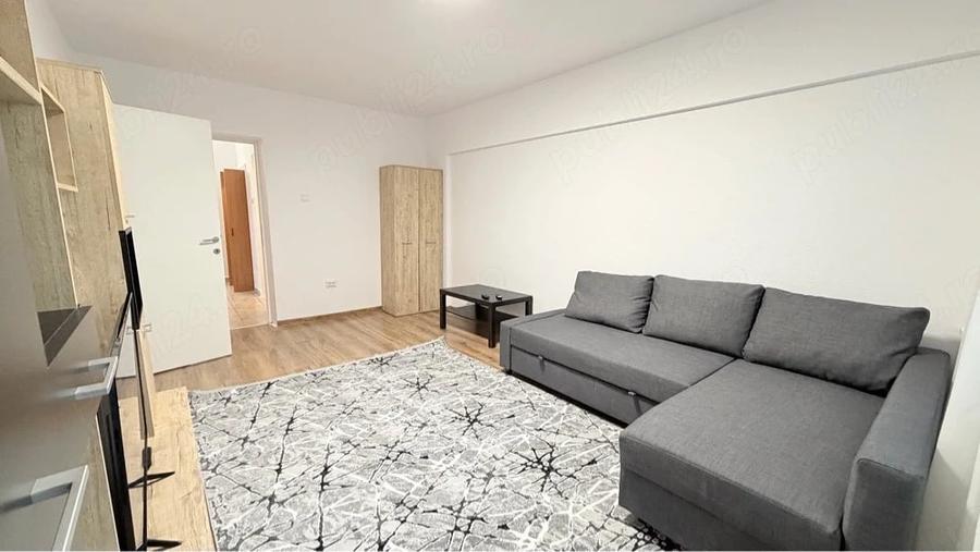 Apartament cu 2 camere semidecomandat în Apărătorii Patriei