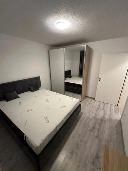 Apartament cu 2 camere decomandat în Giroc
