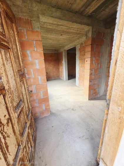 Casă individuală cu 5 camere cu Teren 450 Mp în Cocoșești