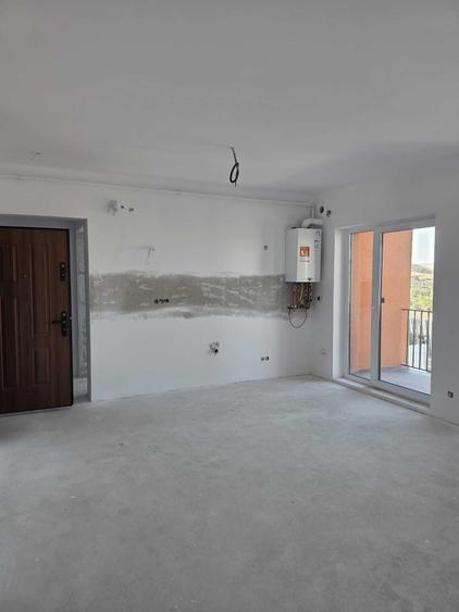 Apartament cu 2 camere decomandat în Apahida