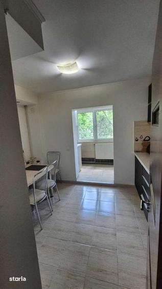 Apartament cu 3 camere decomandat în Militari