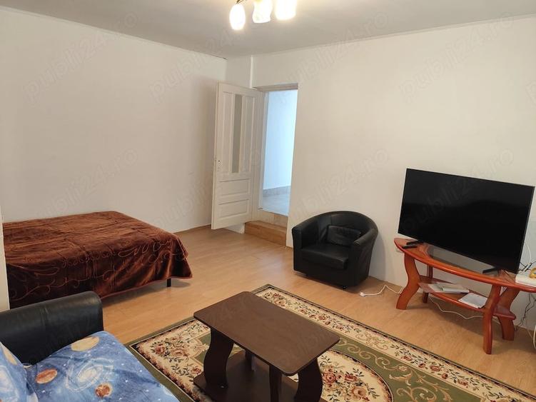Casă cu 2 camere cu Teren 686 Mp în Central