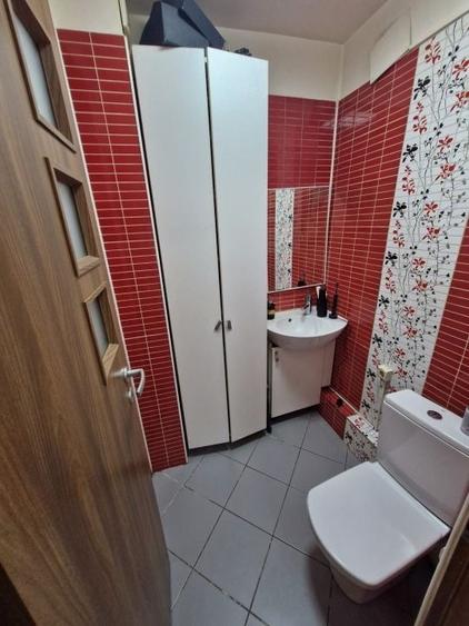 Apartament cu 3 camere decomandat, mobilat în Vitan Mall