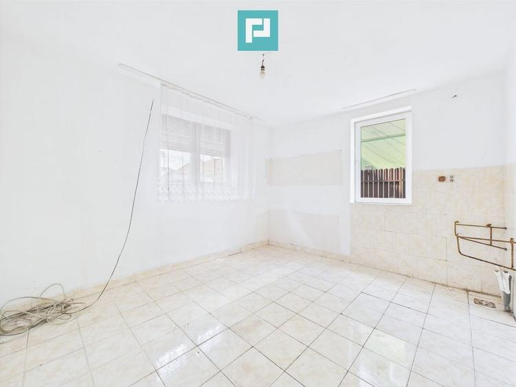 Casa de inchiriat in zona UTA - 3