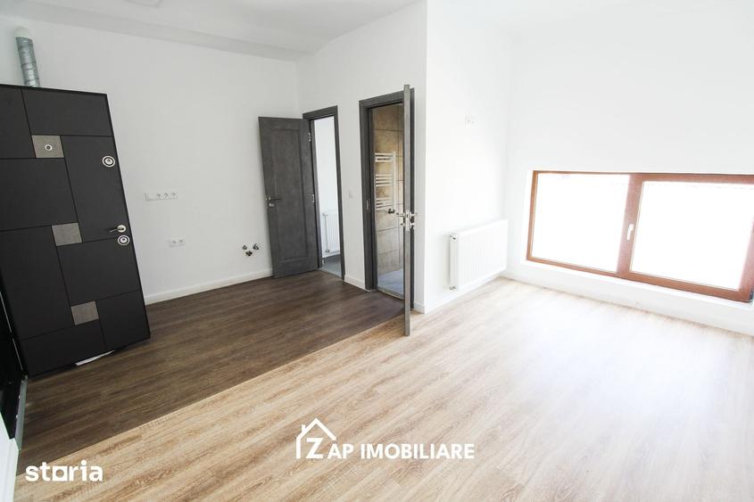 Apartament cu 5 camere decomandat în Libertății