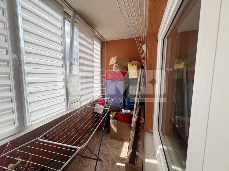 Apartament cu 4 camere decomandat, mobilat în Periferie