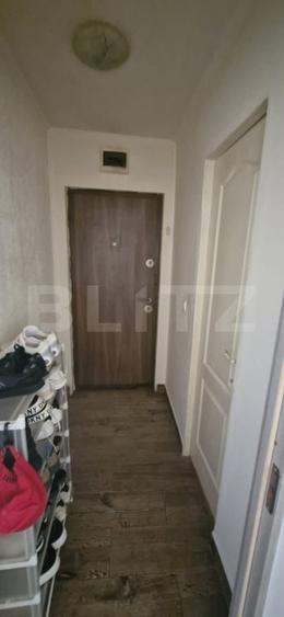 Apartament 2 camere, 31 mp, etaj 3, zona Târgoviște - Micro 9 - 6