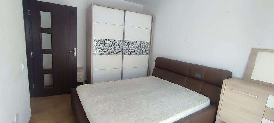 Apartament cu 3 camere decomandat în Bună Ziua