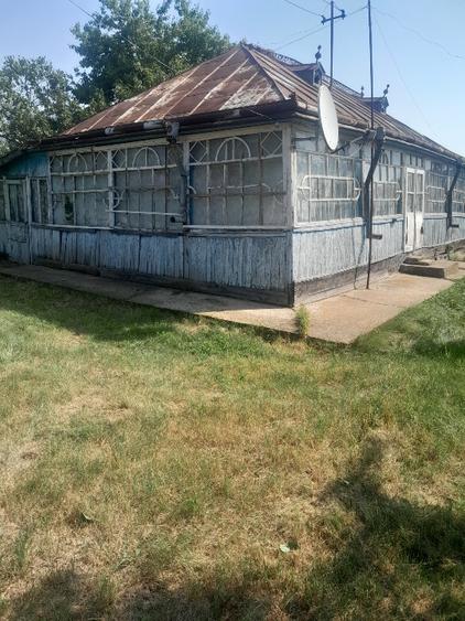 De vânzare casa și teren în Gorbanesti - 2