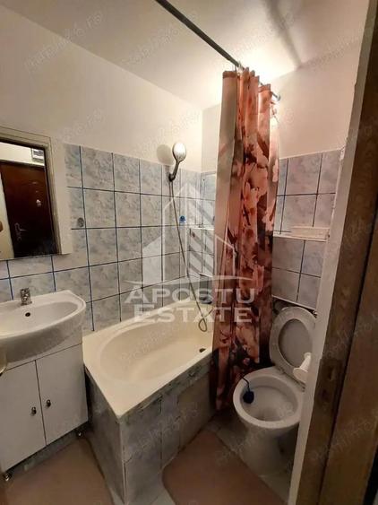 Apartament 1 camera,etaj 2,zona UMT - 4