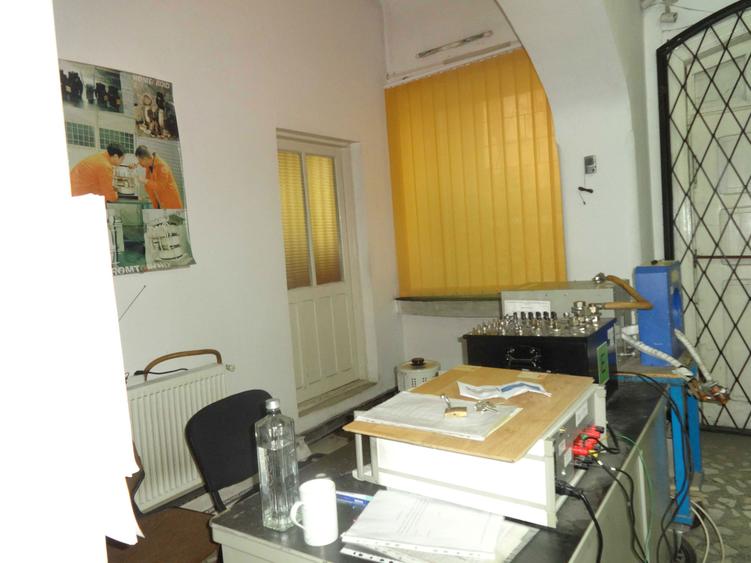 Vand imobil destinat activitatilor comerciale(birouri,cabinete,sediu firma,etc.) - 5