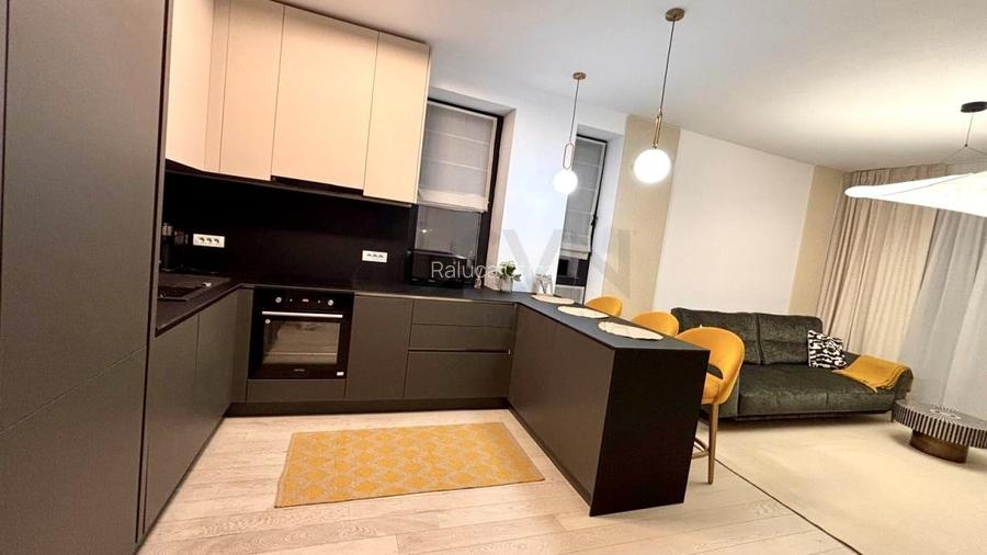 Apartament cu 2 camere semidecomandat în Herăstrău Apartament cu 2 camere semidecomandat în Herăstrău