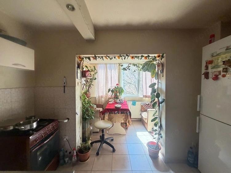 vand apartament doua camere Lipovei 95000 euro - 6