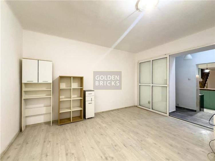 Domenii | Ion mihalache |  Vila Individuala | Parcare 4 masini - 9