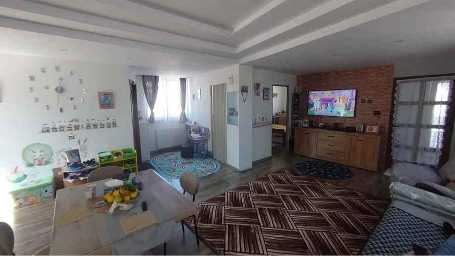 Casă cu 4 camere cu Teren 150 Mp în Central