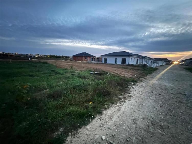 Teren frumos VIENA RESIDENCE - 1