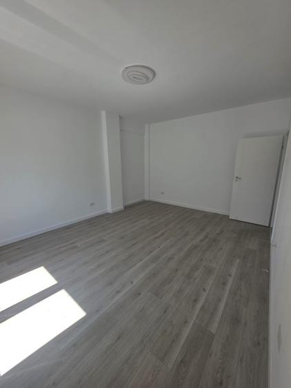 BLOC NOU apartament cu 1 camera 30.4m² de vanzare, FINALIZAT , ZONA CENTRALA Pod - 6