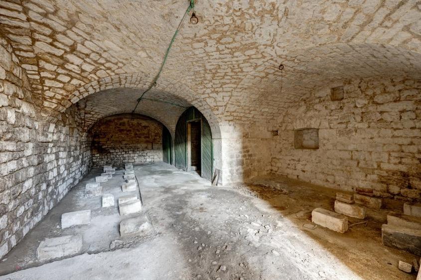 Conac Boieresc - Ceptura de Jos , o Bijuterie Istorica! - 22