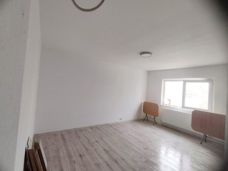 37303  Apartament 3 camere CET - 8