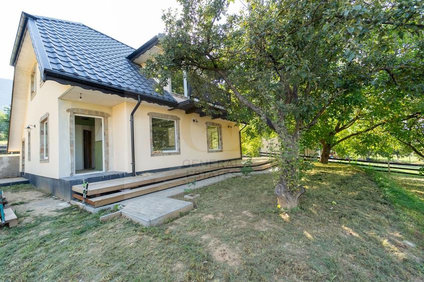 Casa de vacanță din Tohănița &acirc; locul unde muntele &icirc;nt&acirc;lnește liniștea - 22