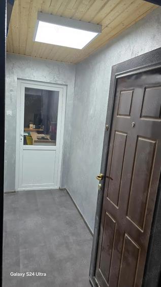 Apartament de vanzare cu 2 camere zona Scoala 8 - 3