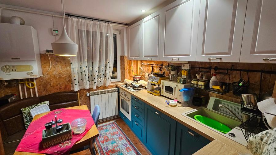 Vand apartament 3 camere etaj 1 - 1