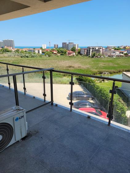 Apartament cu 3 camere decomandat, mobilat în Năvodari