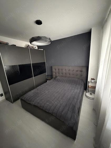 Vanzare apartament 3 camere - 2