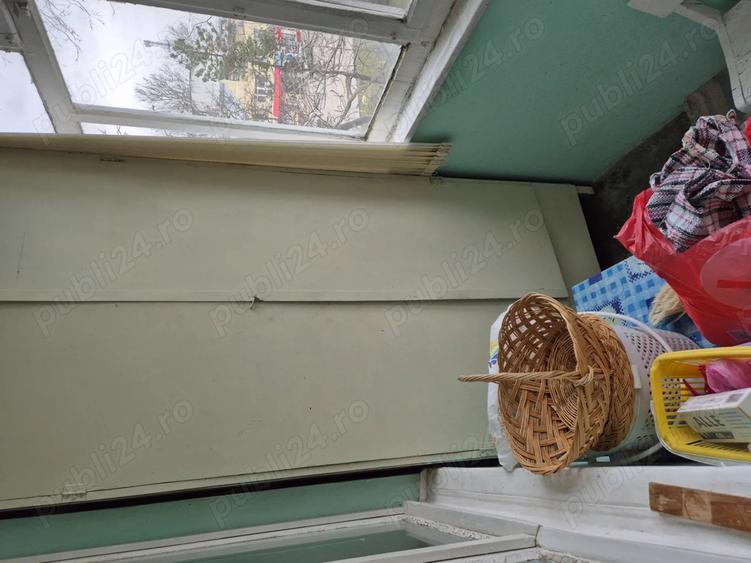 Vand apartament 3 camere ultracentral BdChimiei langa casa de cultura blocC3 centrala termica et.3 4 - 1